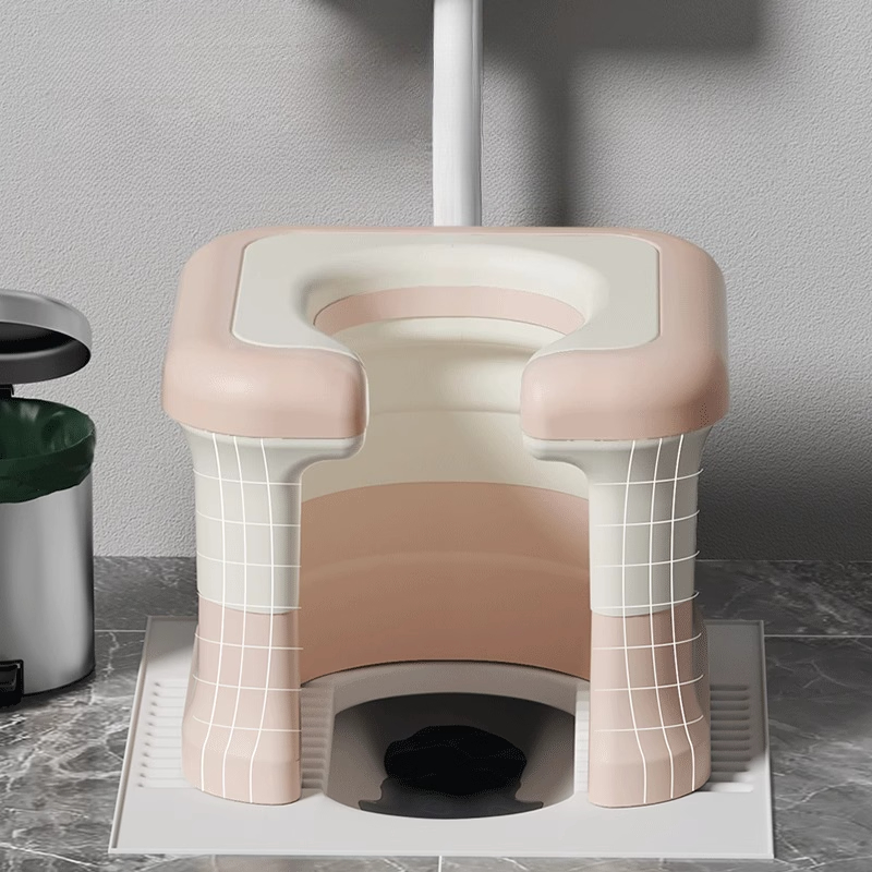 Home Bathroom With Two Toilets - Sedia da toilette portatile per uso
